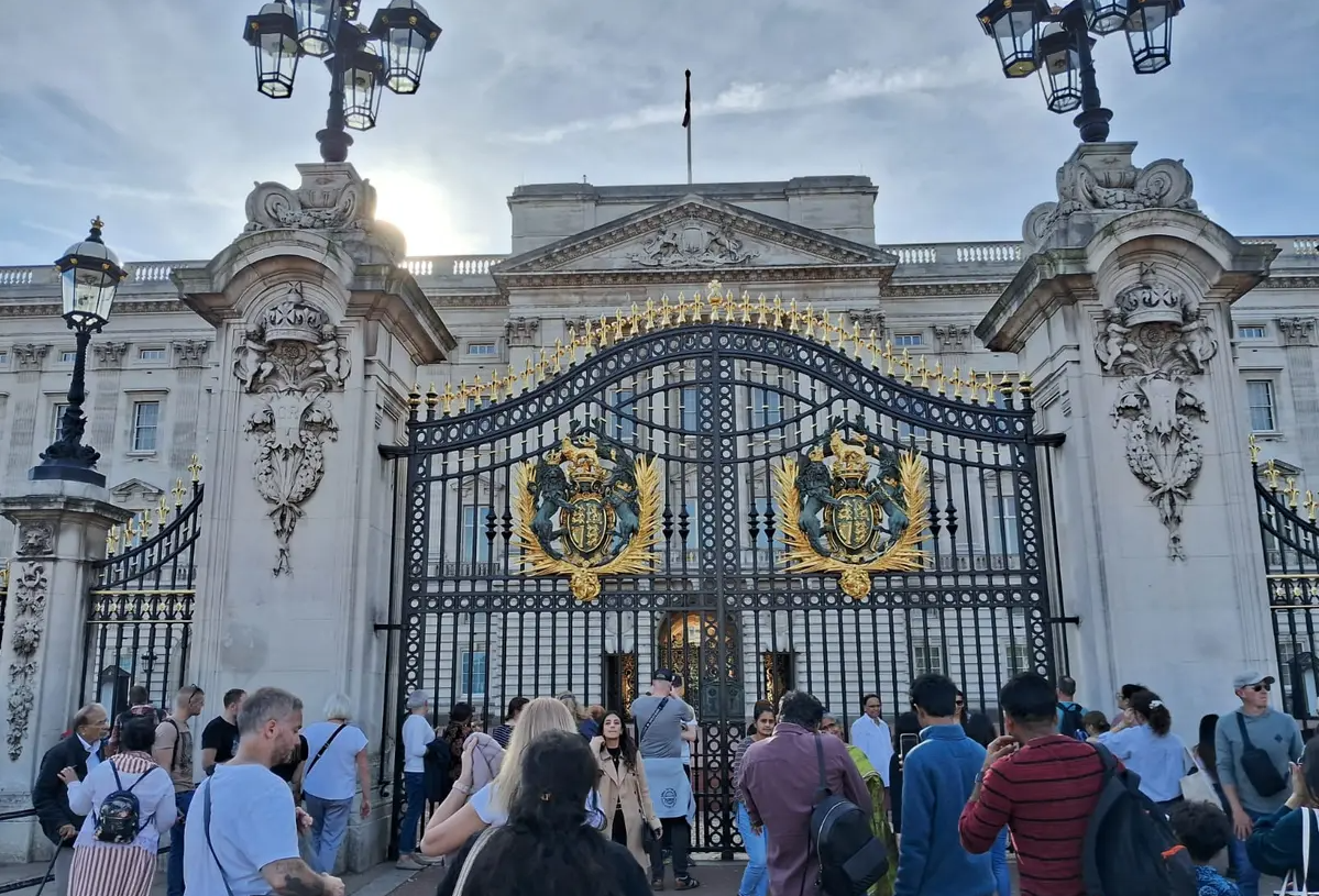 dua-pencuri-masuk-ke-windsor-castle-saat-keluarga-kerajaan-tidur-kejadian-mengejutkan-di-malam-hari